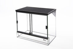 Terrarium a. grille coulissante